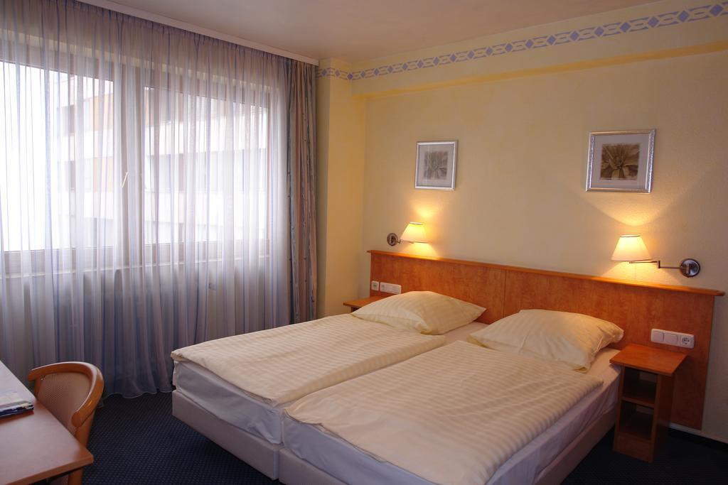 Cityhotel Primavera Trier Szoba fotó